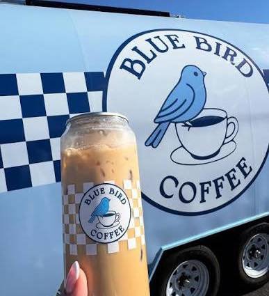 Coffee + community = the perfect Thursday ☕🤍